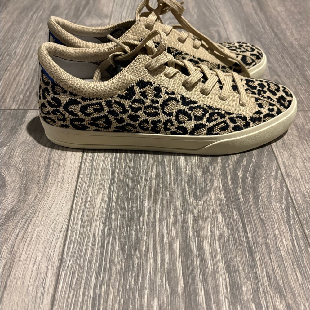 Rothy’s the lace up little desert cat